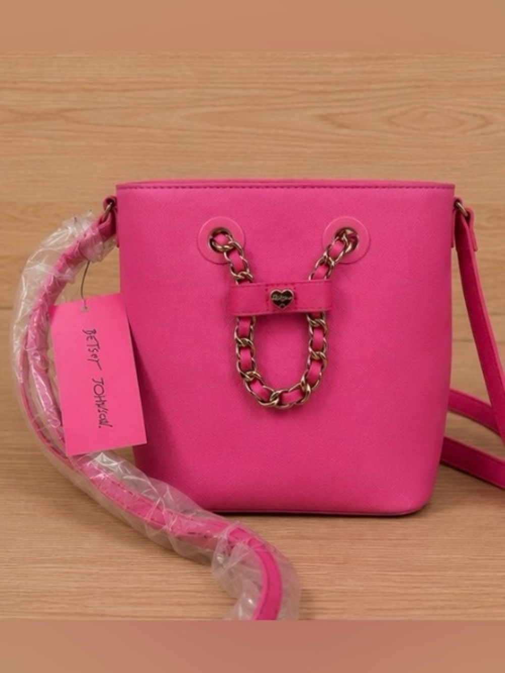 Betsey Johnson Hot Pink Crossbody Bag with Gold Chain Detail NWT